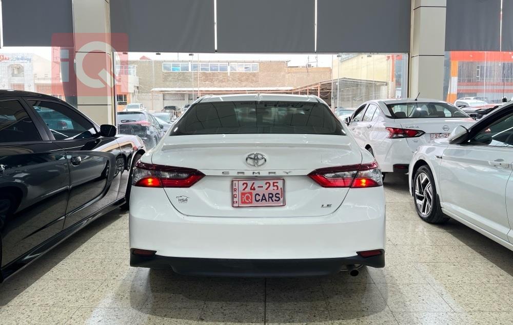 تۆیۆتا کامری